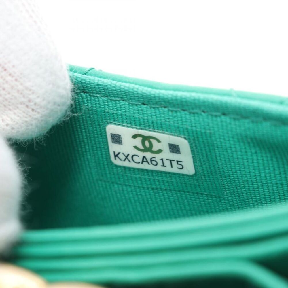 Chanel Lambskin Matelasse Card Case Green - Picture 5 of 6